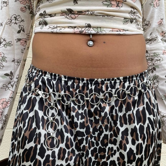 Vintage y2k Silver Circle Metal Chain Link Adjustable Belt - Picture 2 of 8